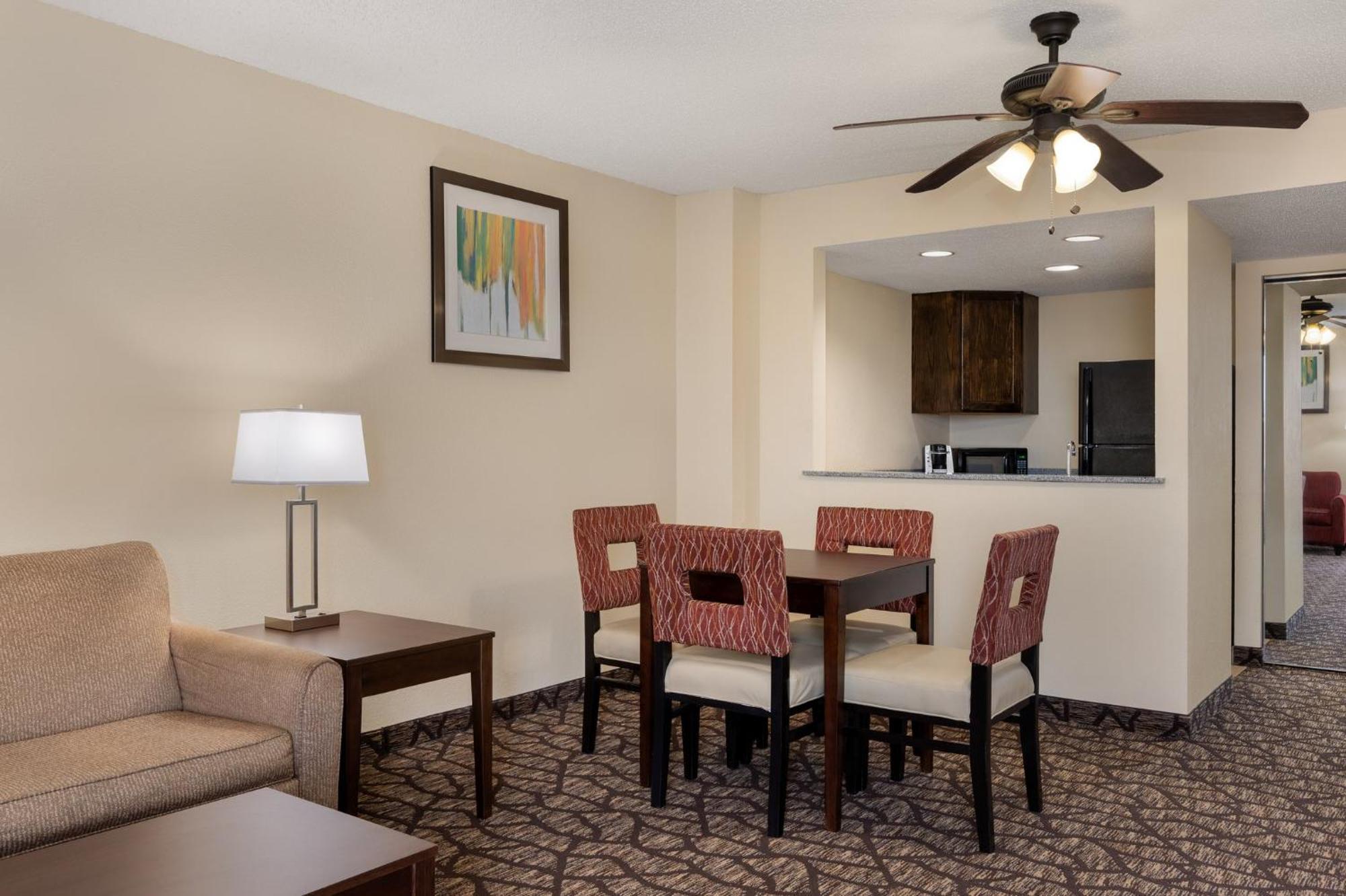 Holiday Inn Express Tallahassee By Ihg Exteriör bild