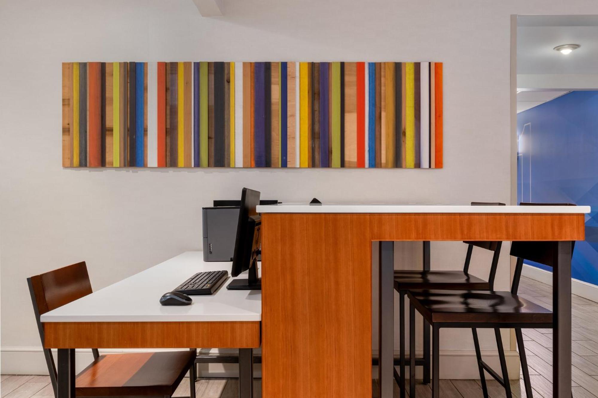 Holiday Inn Express Tallahassee By Ihg Exteriör bild