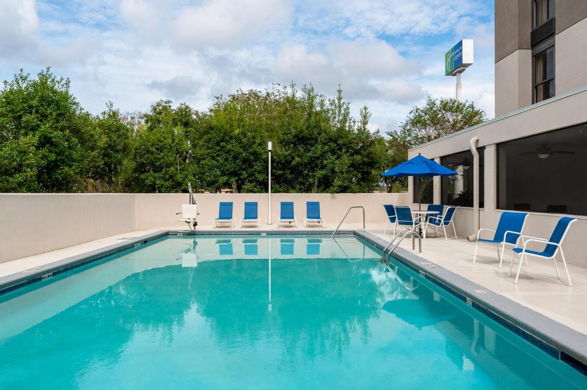 Holiday Inn Express Tallahassee By Ihg Exteriör bild